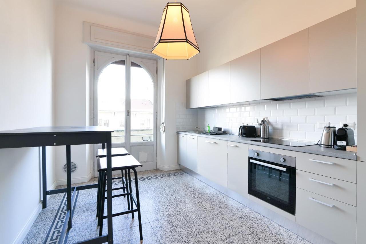 Adelaide Elegant Apartments Milan Bagian luar foto
