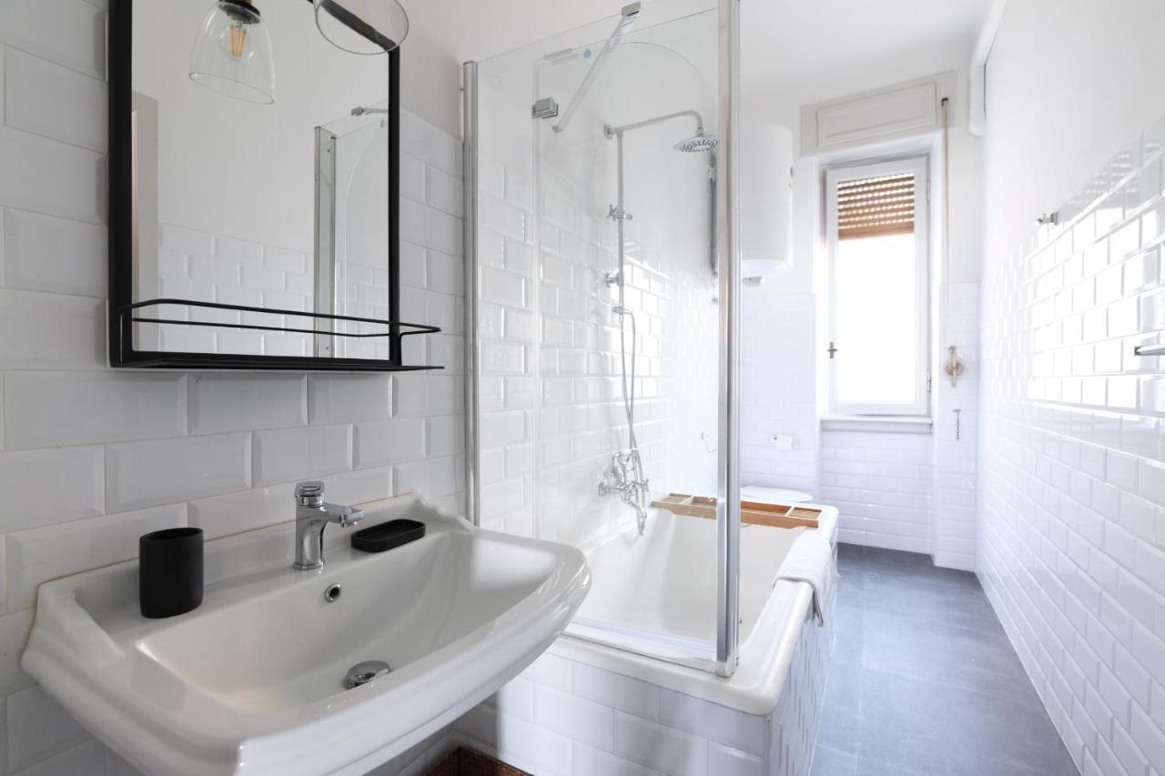 Adelaide Elegant Apartments Milan Bagian luar foto