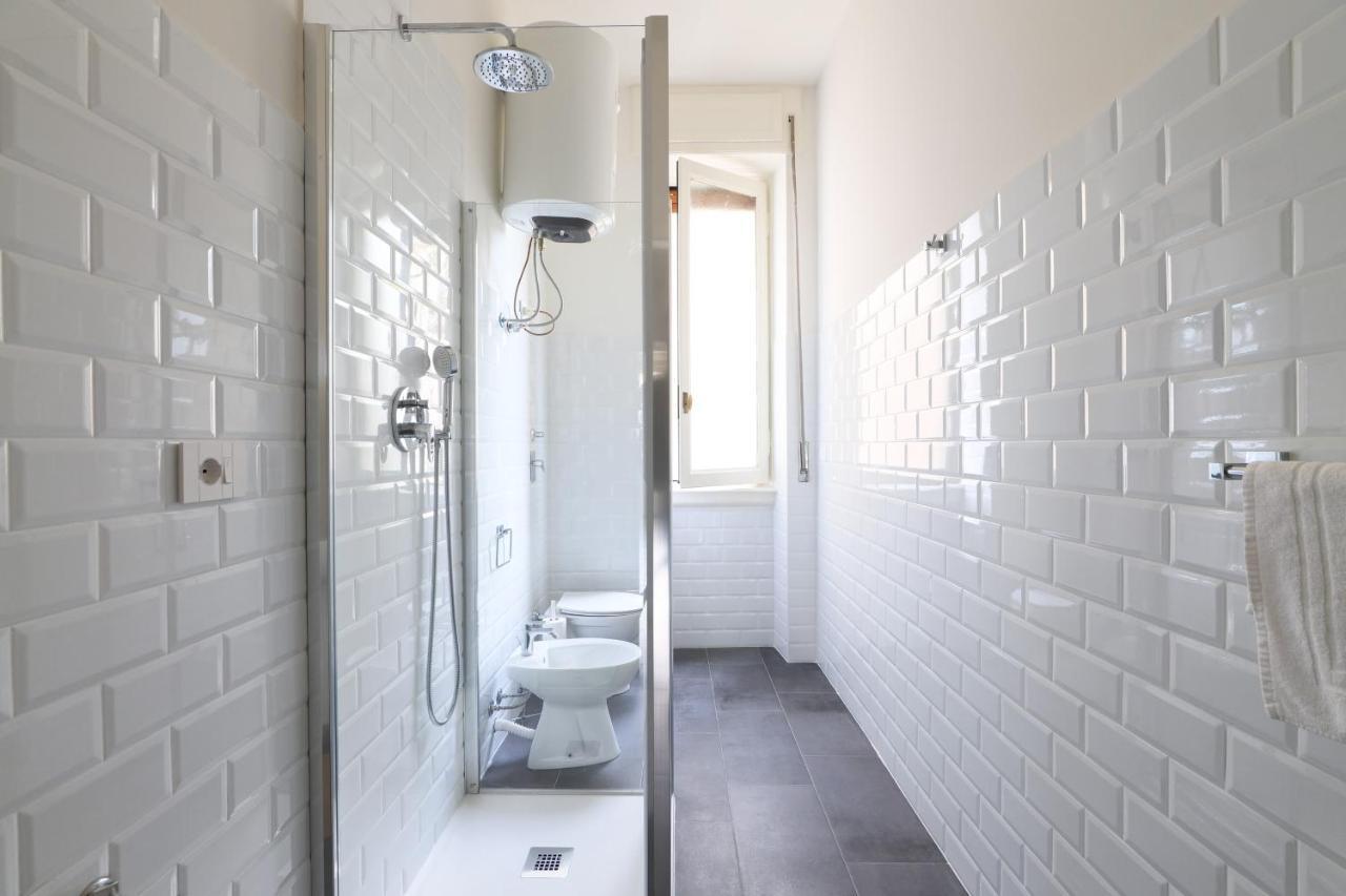 Adelaide Elegant Apartments Milan Bagian luar foto
