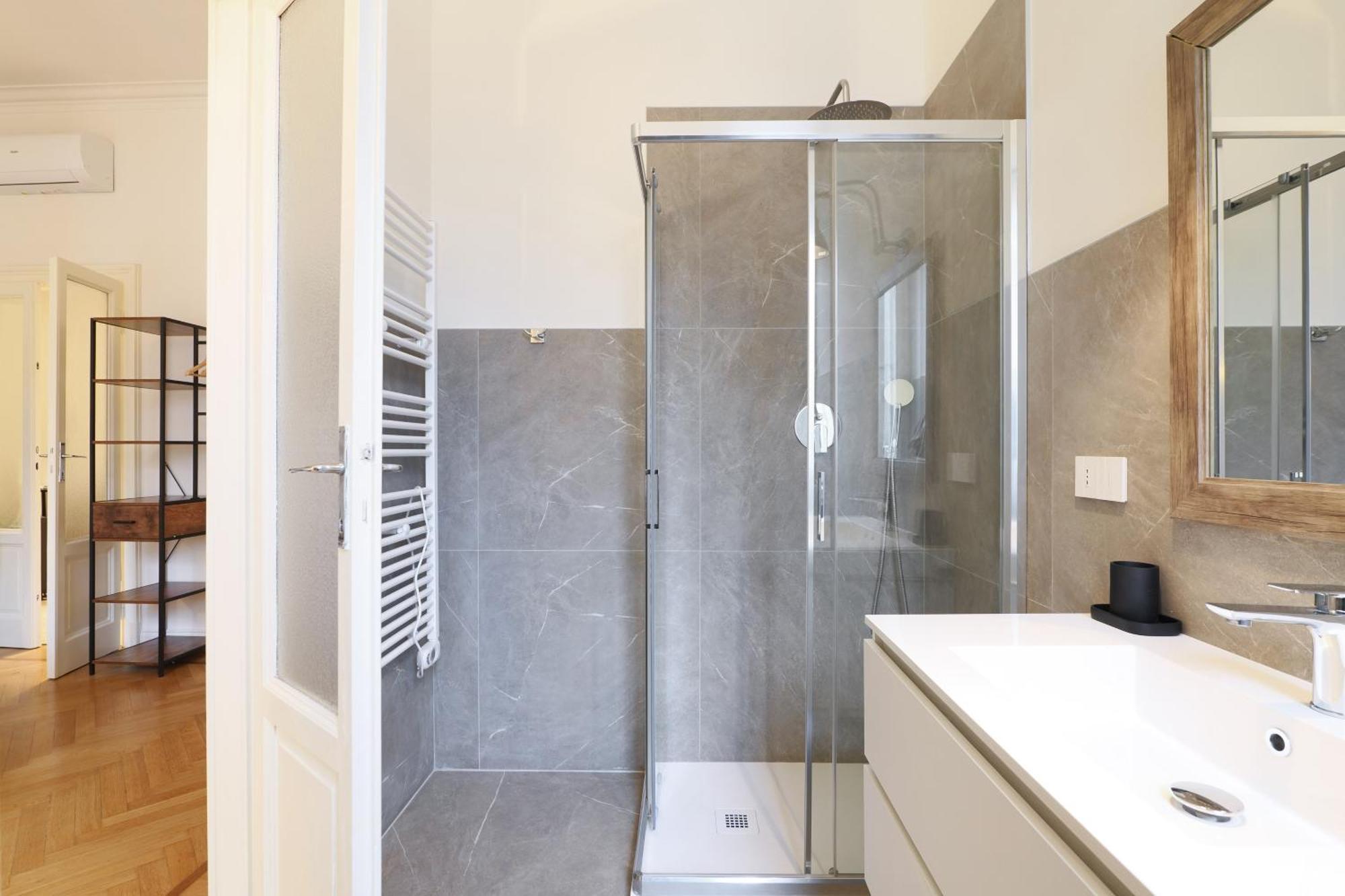 Adelaide Elegant Apartments Milan Bagian luar foto